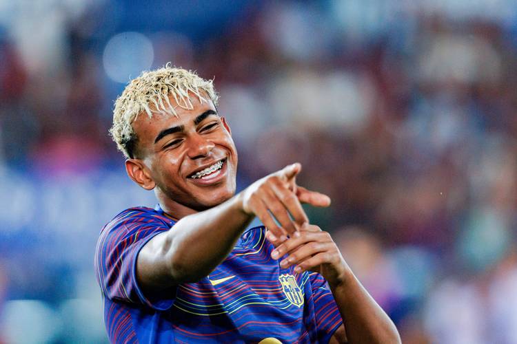 卡萨诺盛赞劳塔罗：他已经4年没去休假了，批评他的人真无知