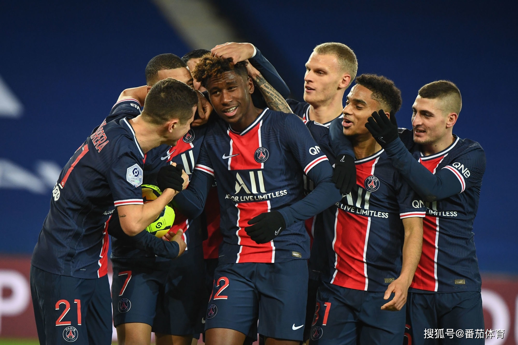 亨利：皇马半年就想换掉阿隆索太荒诞了，在那只会执教还不够