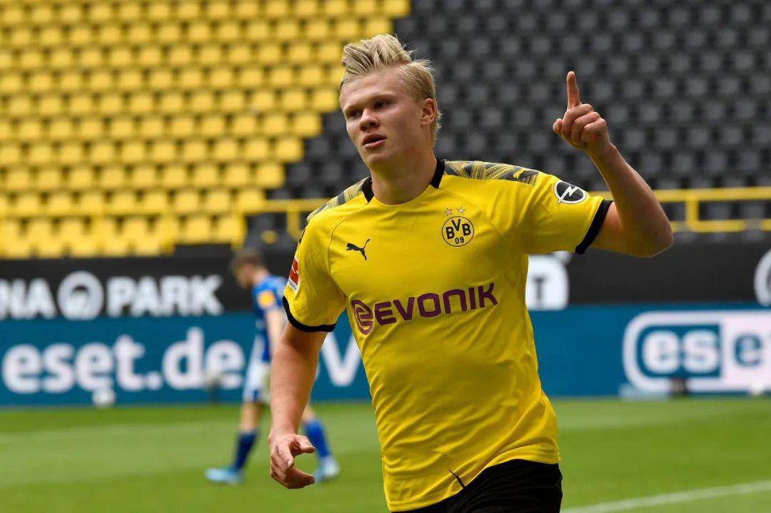 爱尔兰主帅：C罗只是一时冲动；球迷营造了难以置信的氛围