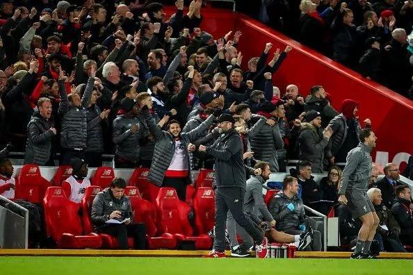 梅西一年造进球74个！三大MVP！快踢满全场还能边线一过四！