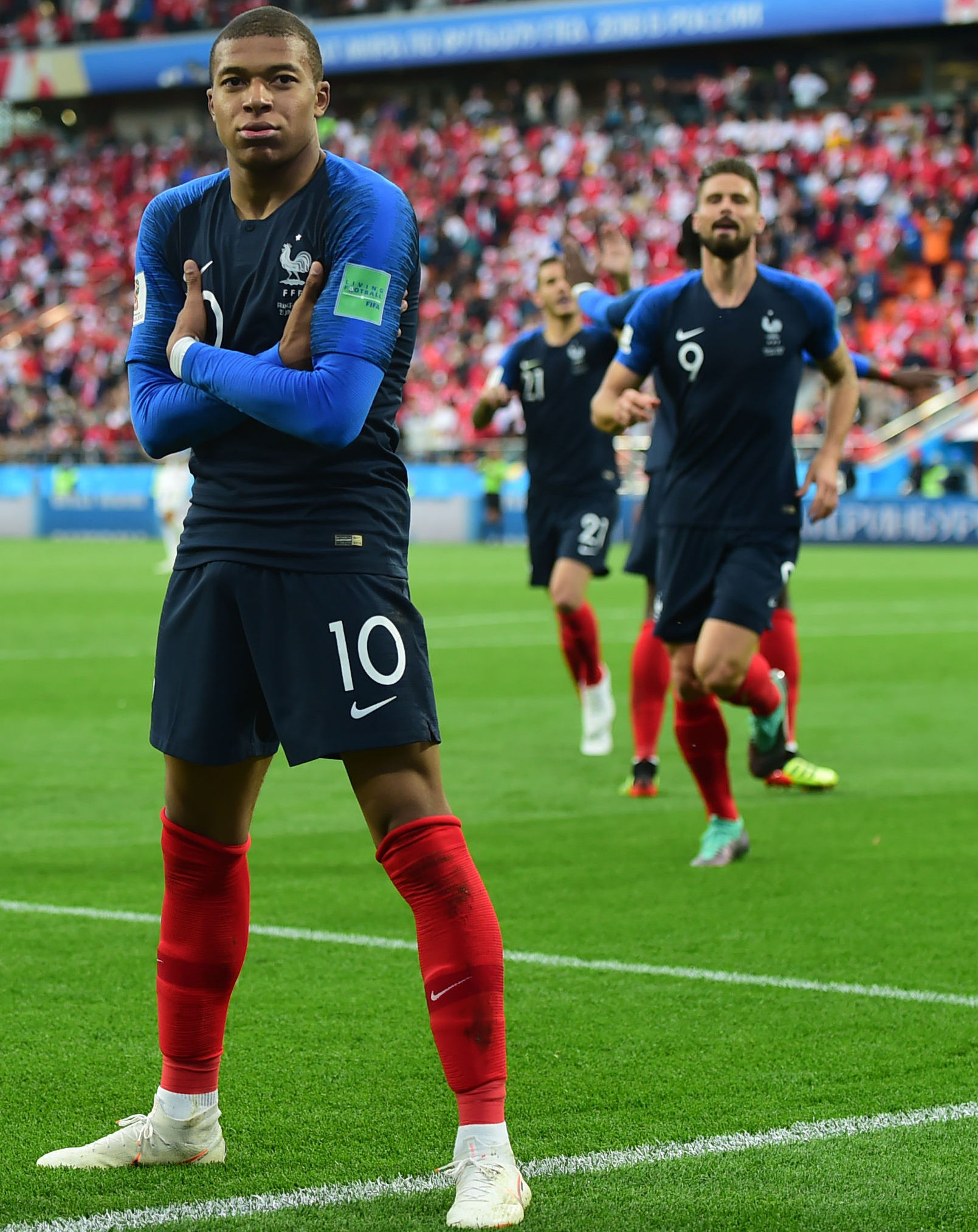 英媒：利物浦准备1.2亿镑+2000万镑报价伊萨克