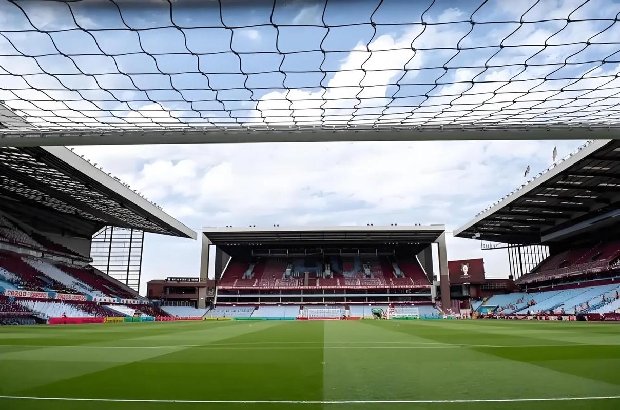 西甲战报：塔雷加乌龙，杜罗绝平，瓦伦西亚1-1平塞维利亚